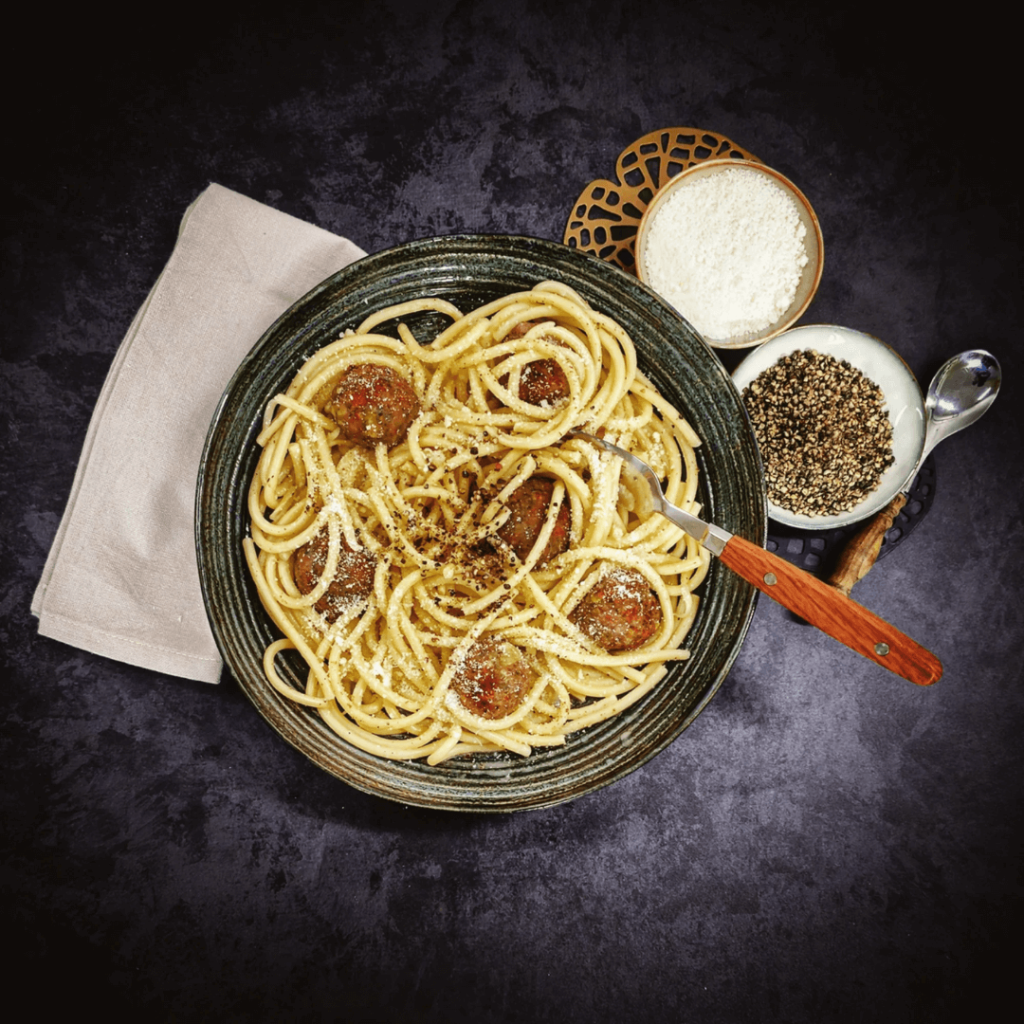 Cacio e pepe met pancetta gehaktballetjes – ambachtelijke pasta van Keurslager De Meulder Brasschaat