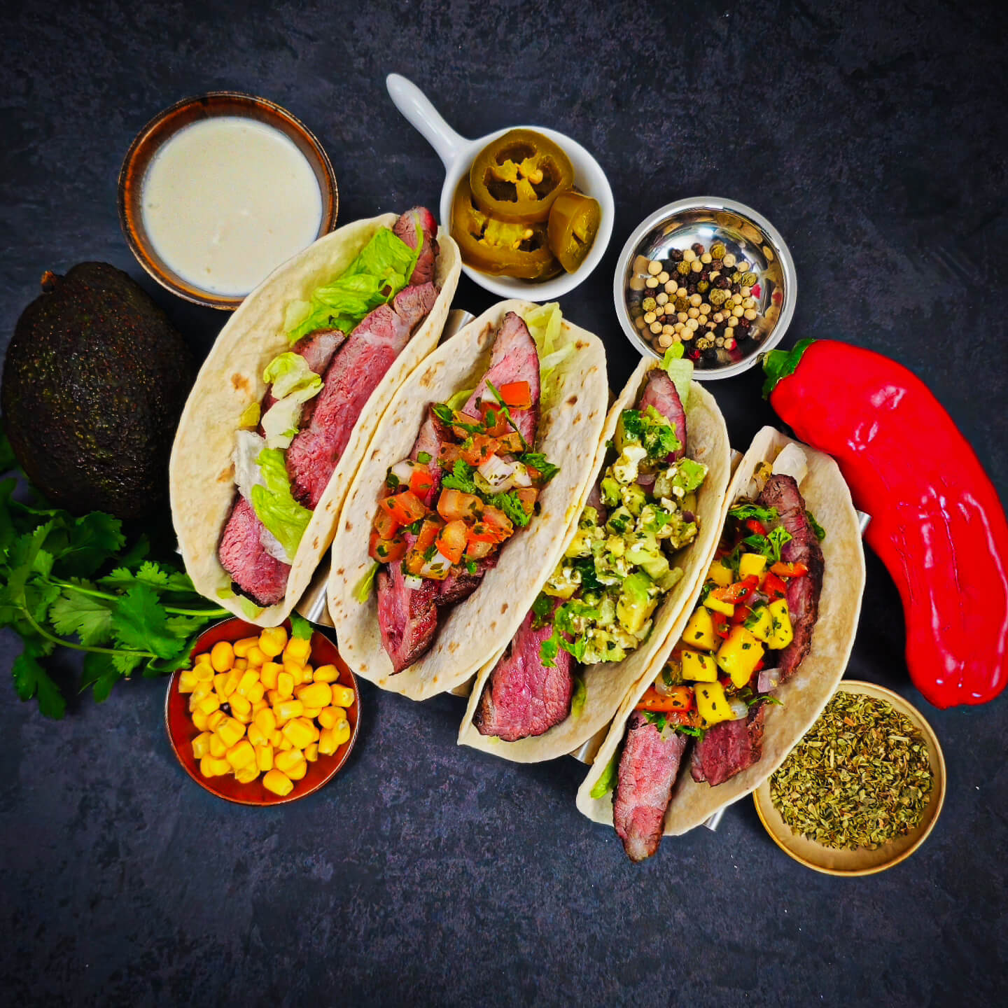 Iberico taco’s met frisse salsa van mango, avocado en tomaat