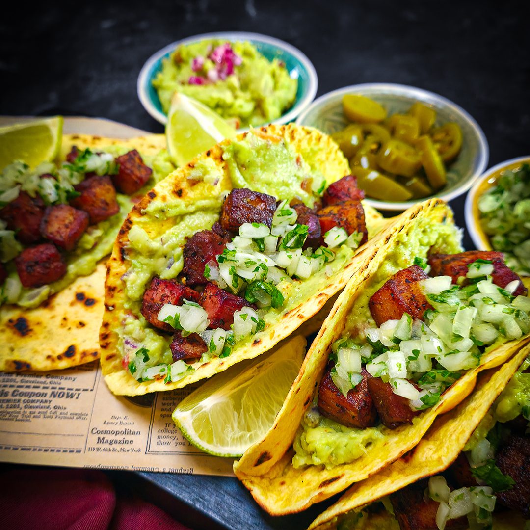 Taco’s de chicharrón met krokant Brasvar buikspek en guacamole